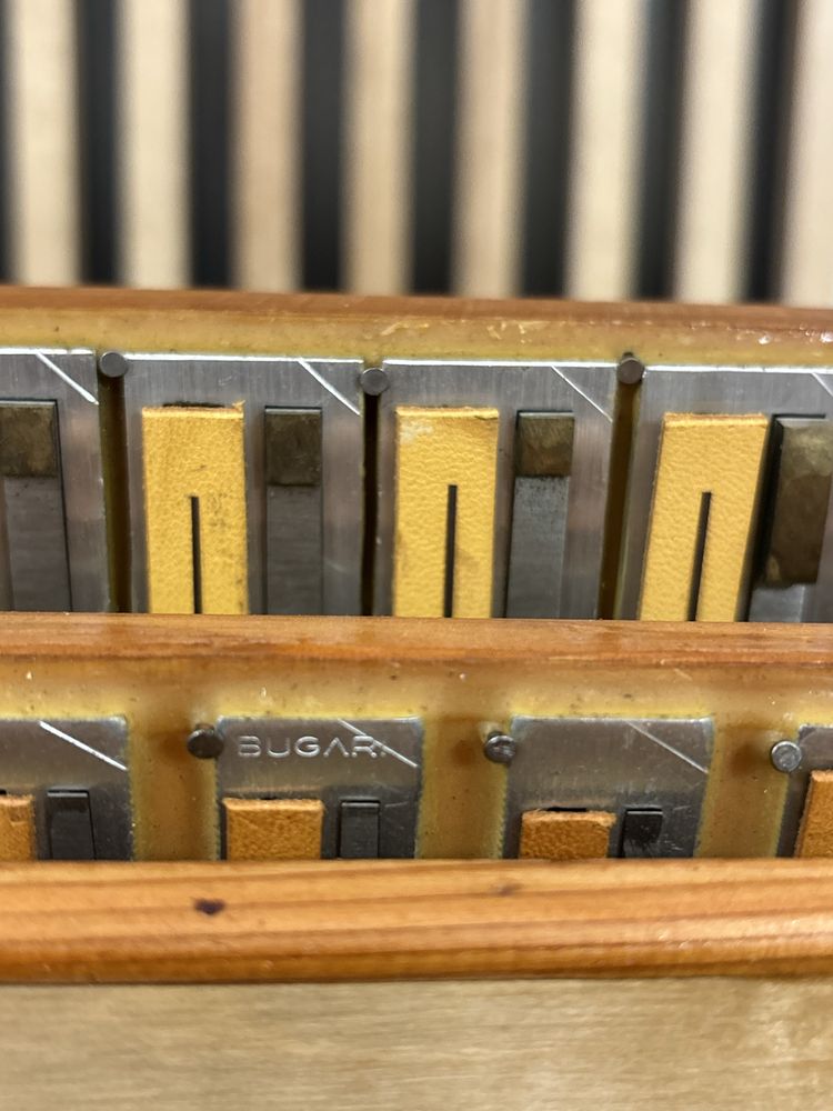 Acordeon Hohner Morino camera IV N cassotto 2+2 muzica Bugari