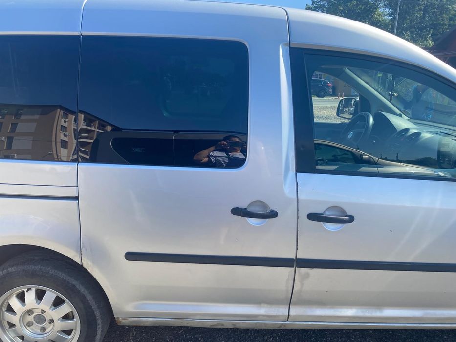 Vând vw caddy urgent