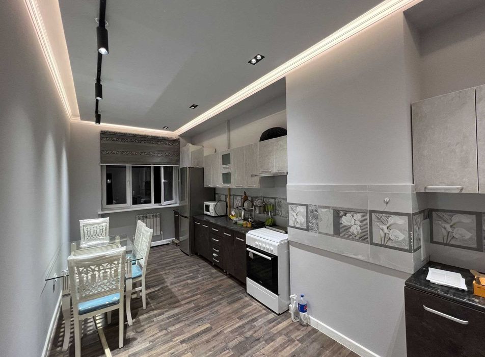 Срочно сдам 3- комнаты 2/5   Экобазар Беруни 378*