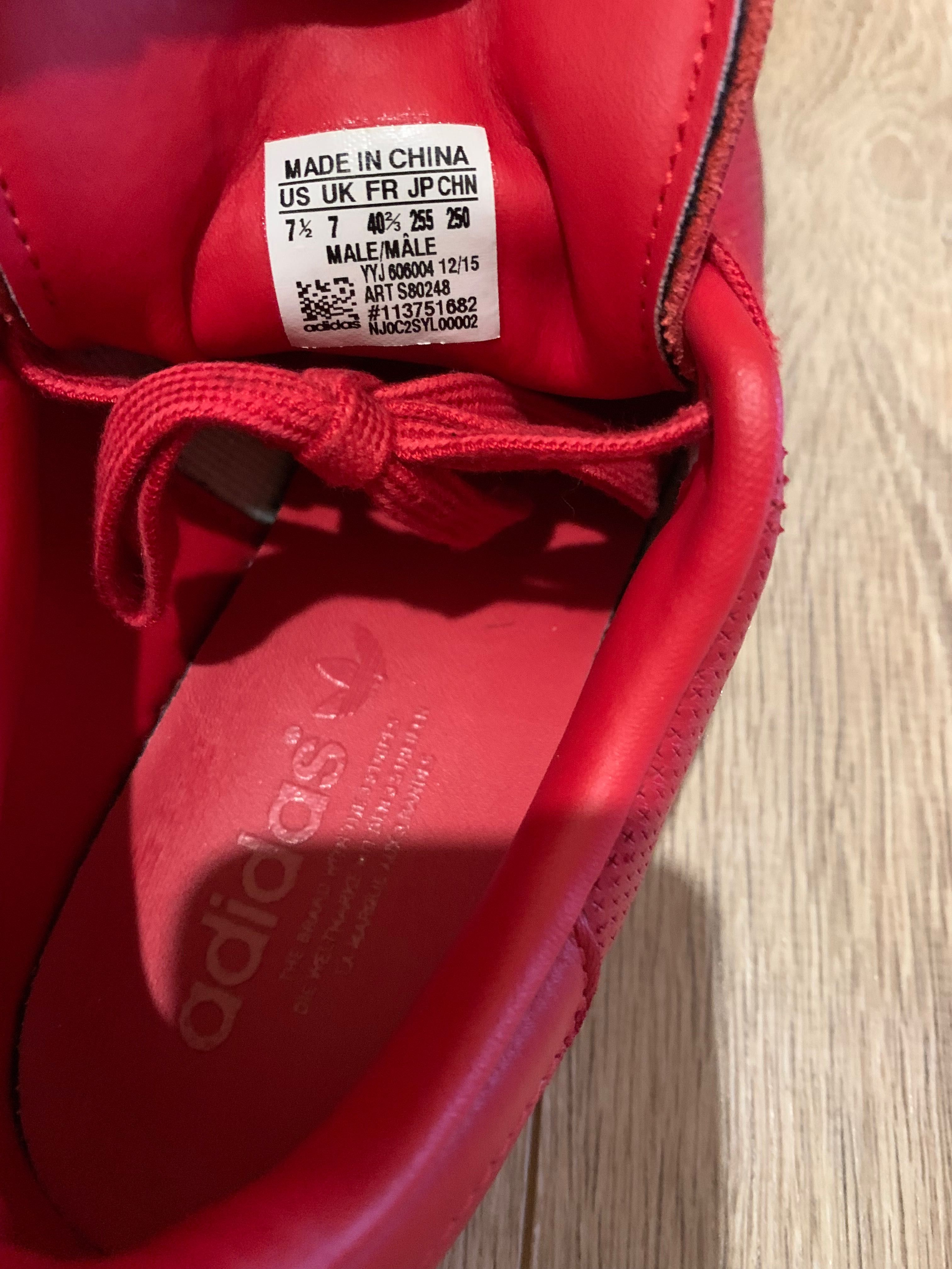 Adidas obuvki. Адидас обувки