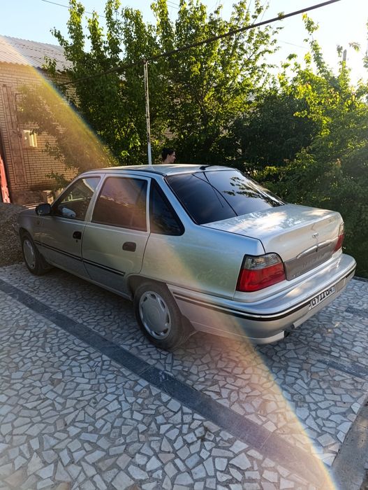 Nexia 1 sotiladi.2008yil Dons