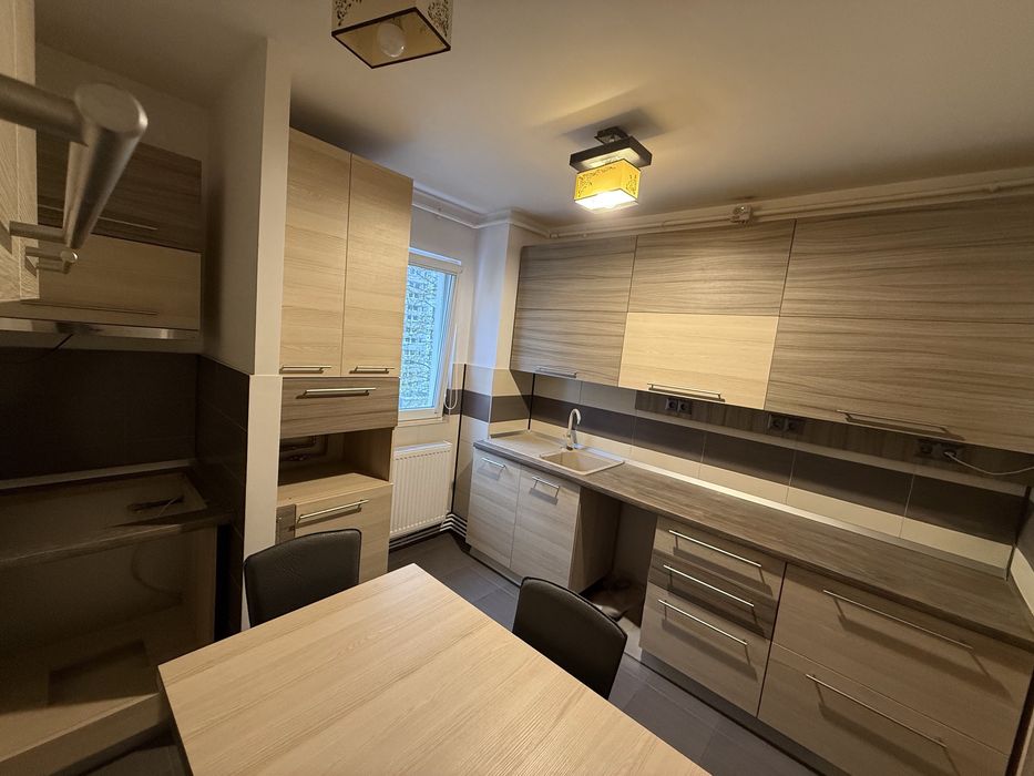 Apartament 3 camere, Resita, Micro 1