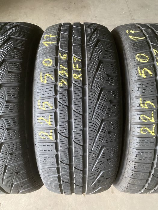 Anvelope iarna 225/50/17 Pirelli Sottozero 2 RFT 225 50 17 R17