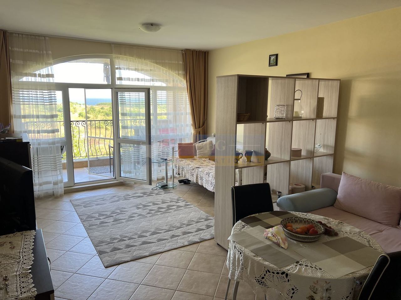 Продава се Едностаен апартамент в Черноморец - 48 кв.м за 1373 €/кв.м - Снимка #2