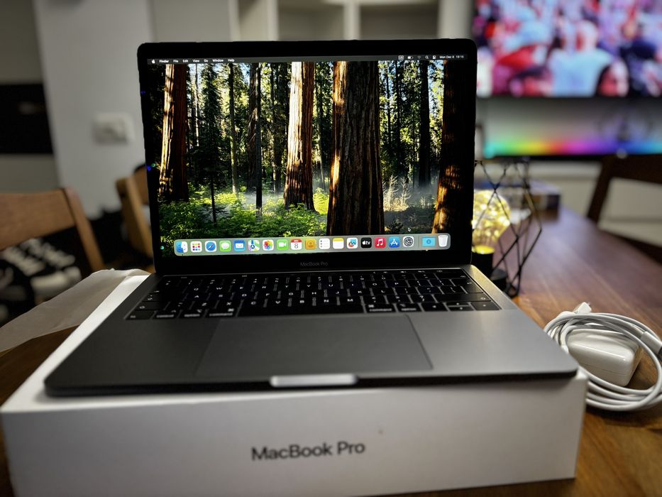 Vand MacBook Pro 13” Touch Bar, 2019