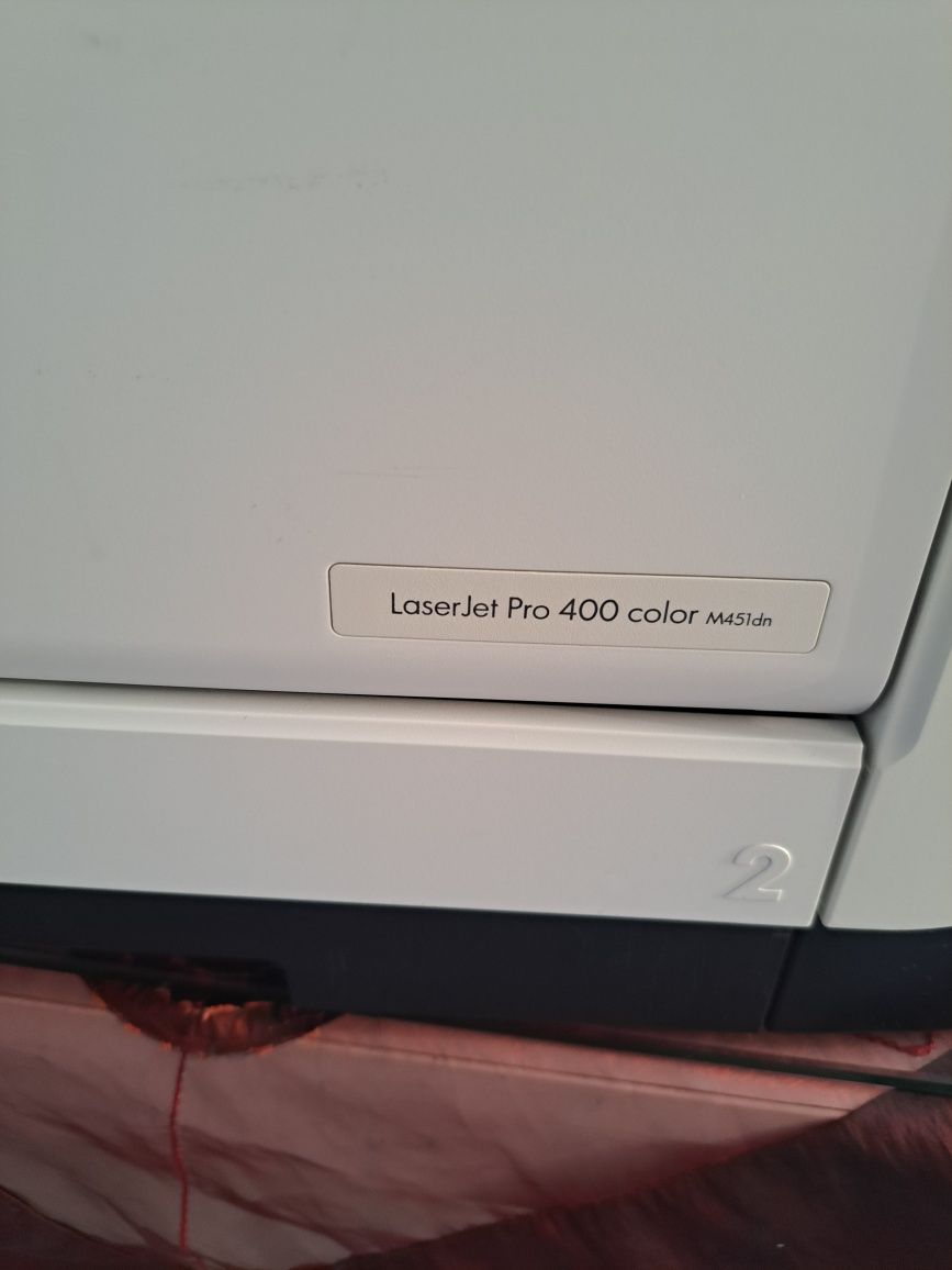 Imprimanta HP pro 400 impecabila.