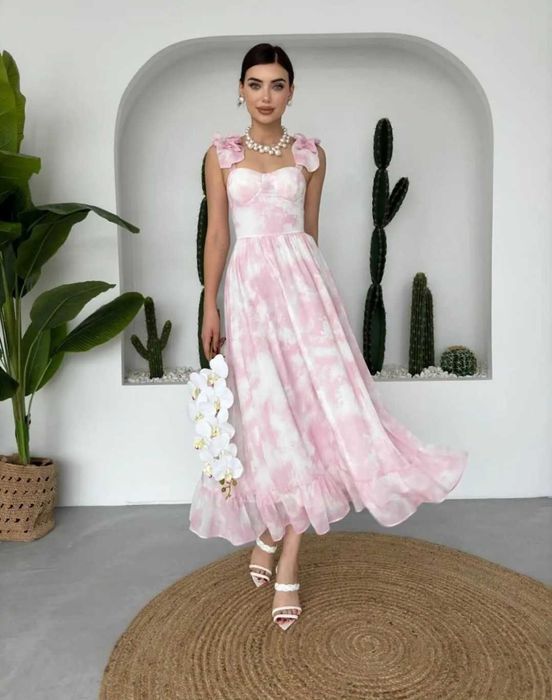 Rochie cu volane