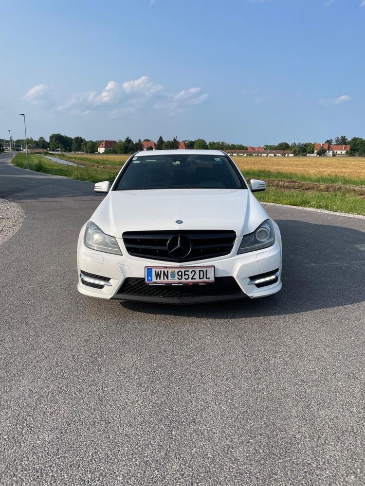 Mercedes Benz C class 1.8 benzina 2012