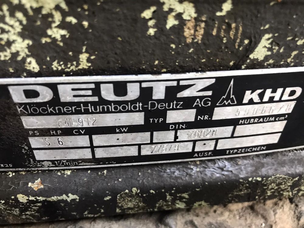 Dezmambrez Motor Deutz Fahr