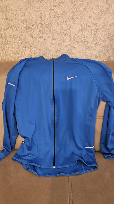 Горница на Nike- M