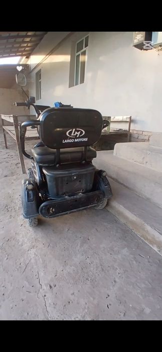 Skuter Largo motors