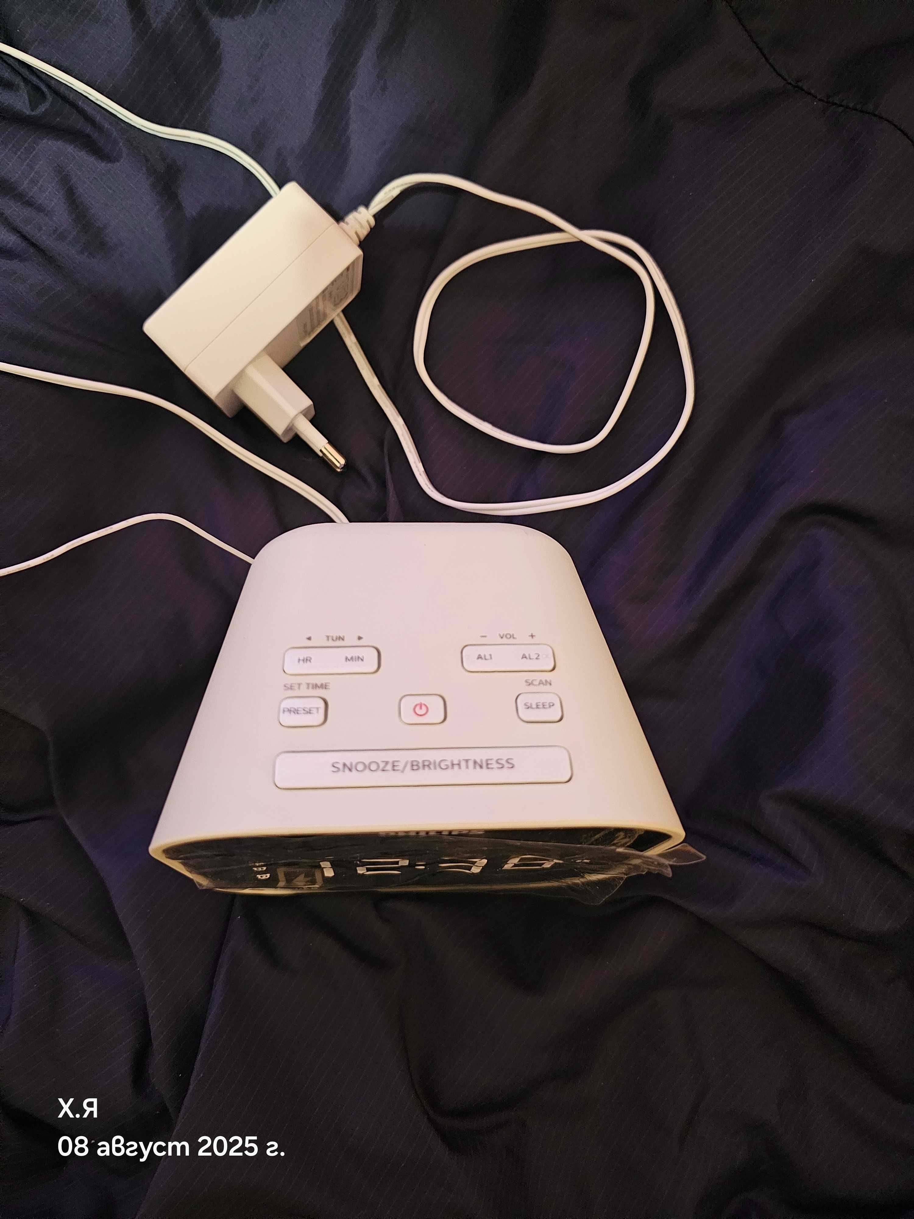 Радио PHILIPS Clock Radio