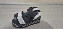 Vand sandale marime 38