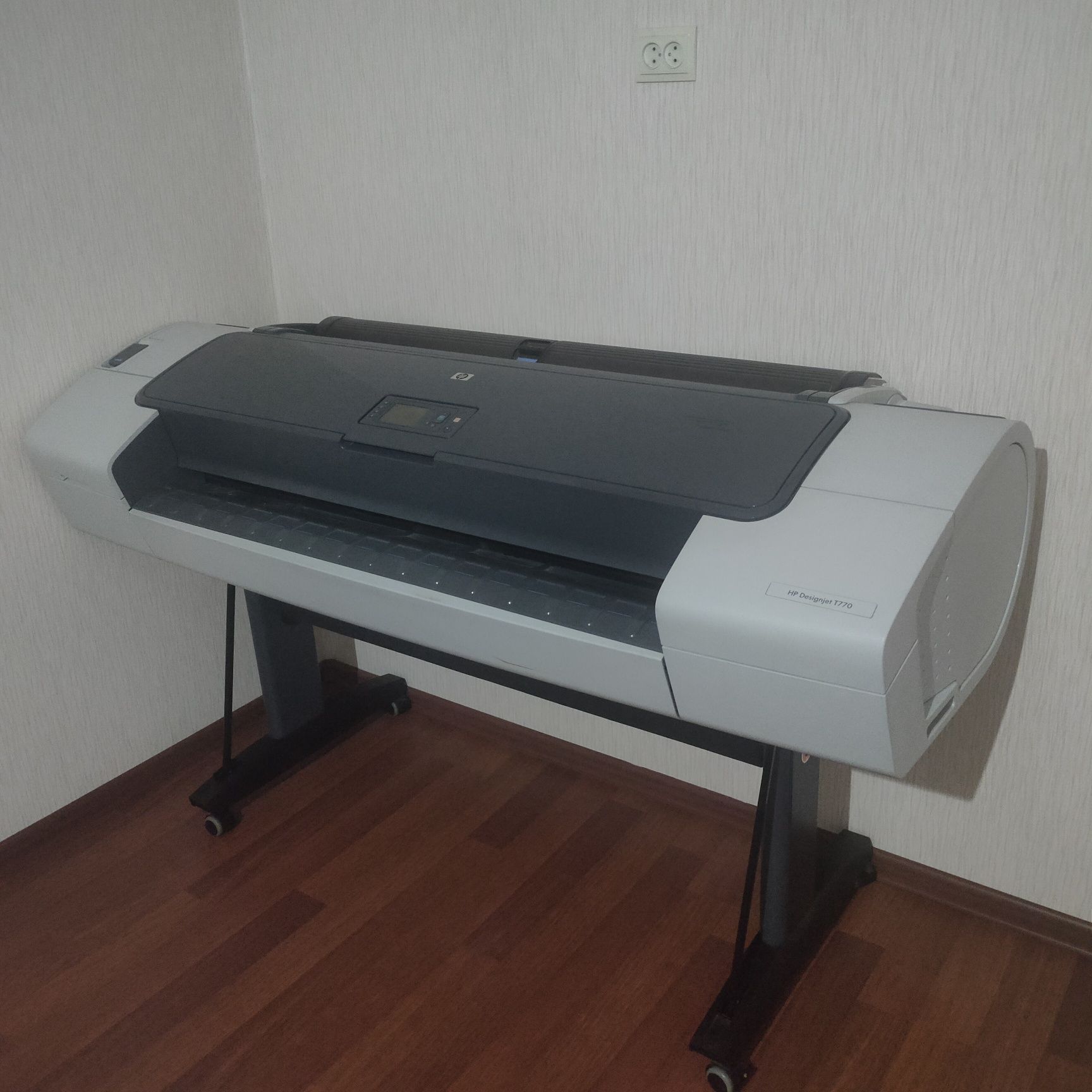 Плоттер HP Designjet T770