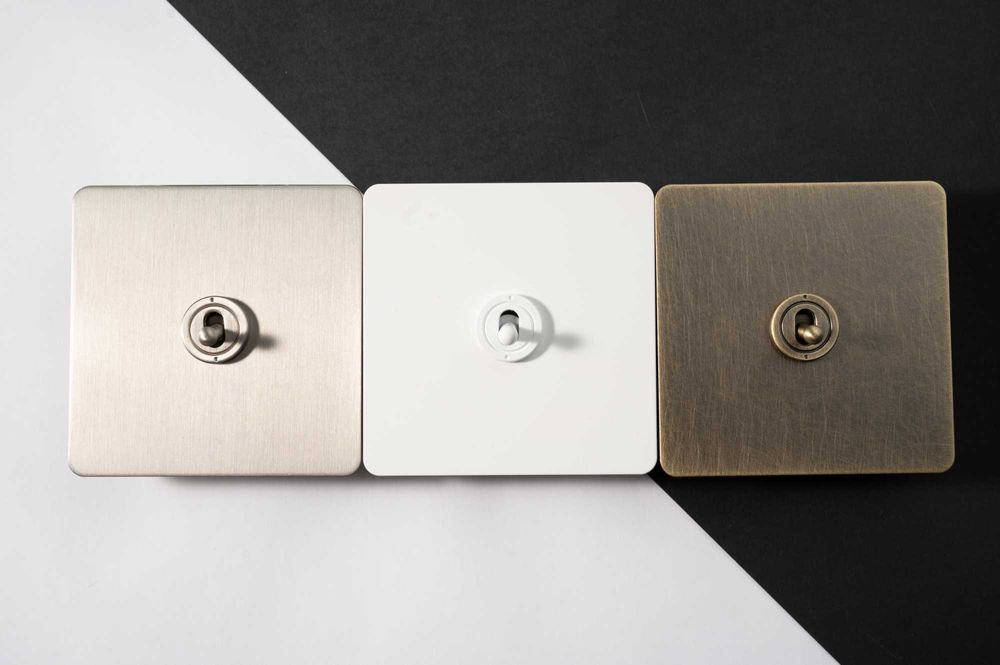 Intrerupator metalic Matte White,2Gang 2Way, Alb Mat, doza cadou