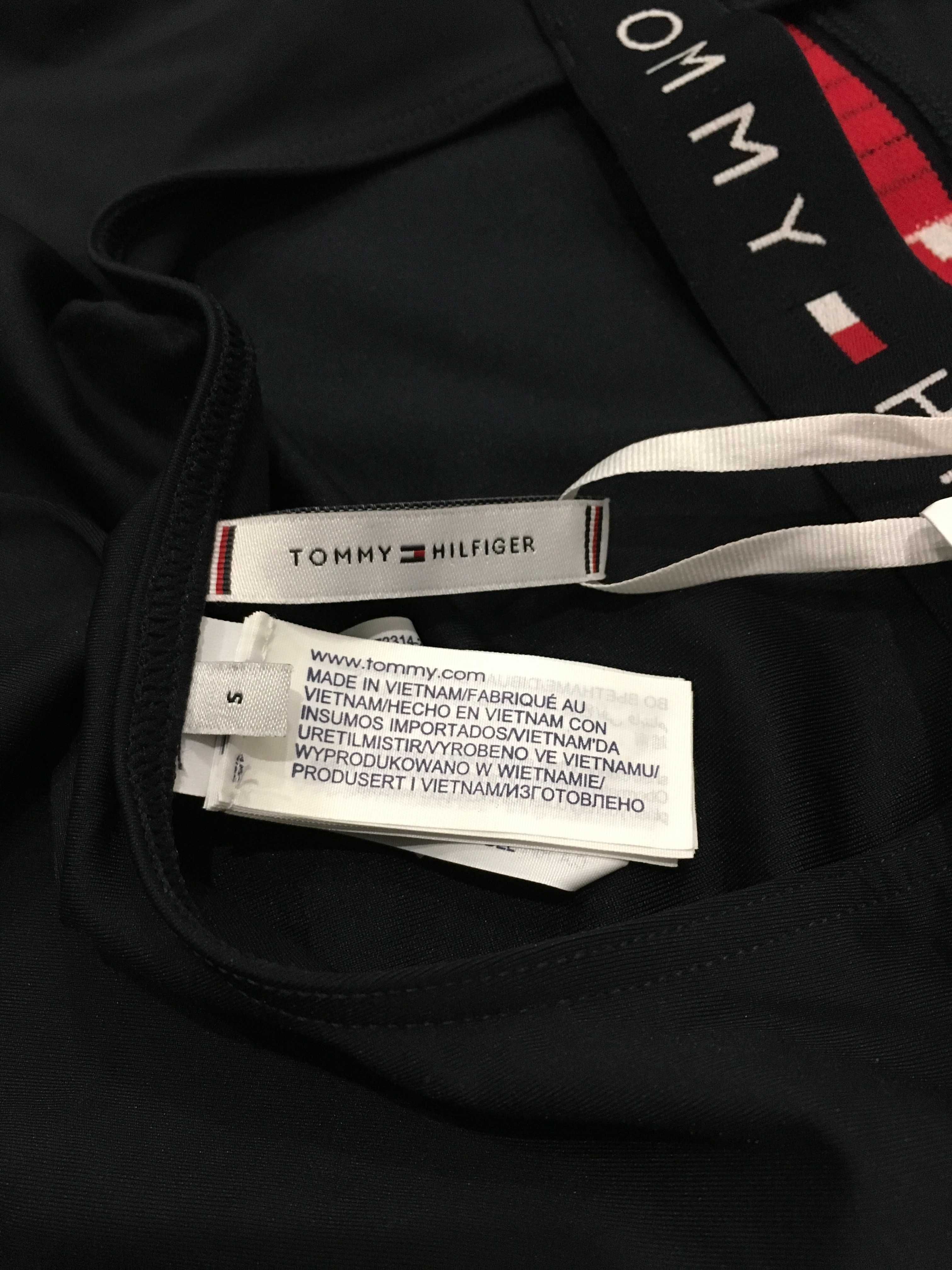 Tommy Hilfiger цял бански S