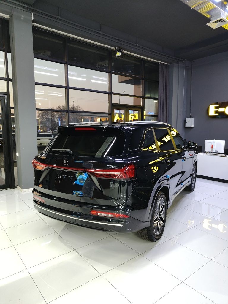 DongFeng Fengon S508 gibrid ДонгФенг S508 гибрид