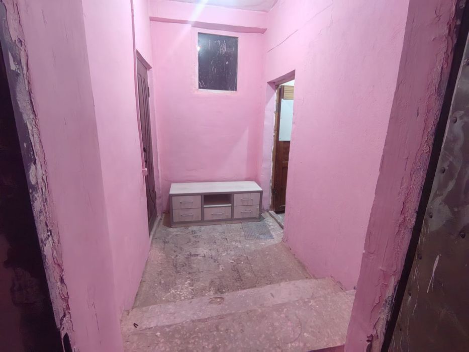 Продаётся 1 комнатная квартира в Чирчике