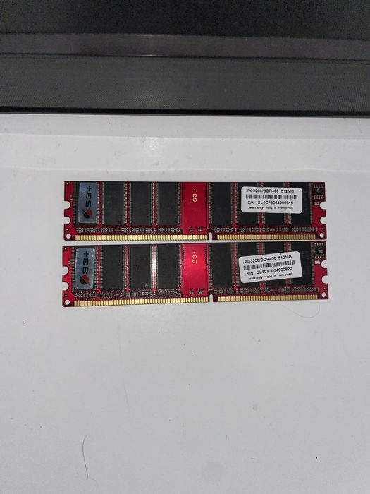 Vand Ramuri de calculator 512mb 60 de lei bucată