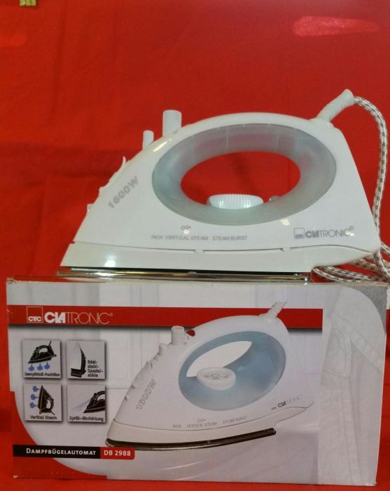Fier calcat CLATRONIC cu abur INOX 1600W - NOU - 50 lei