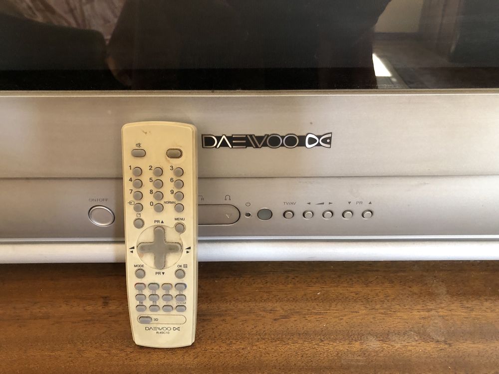 телевизор Daewoo 27”