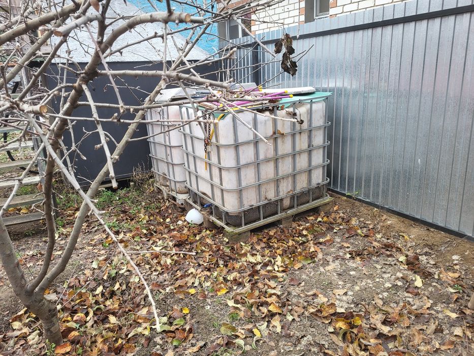 Бочки объёмом 1000 литров