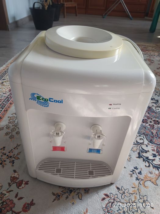 Диспенсер в отличном состоянии