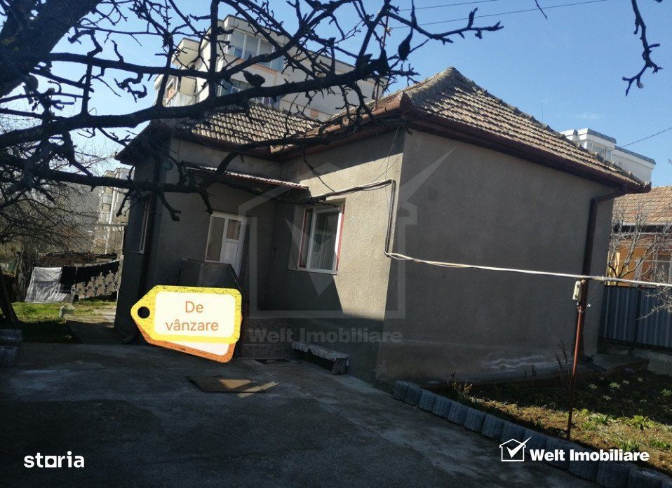 Casa cu gradina, front 12,5,  singur in curte, zona Intre Lacuri
