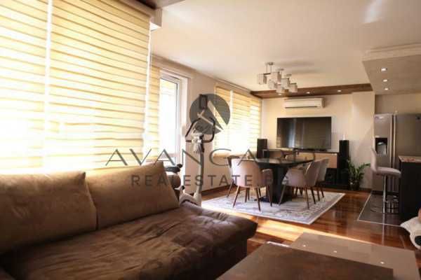 Продава се Четиристаен апартамент в Пловдив, Кючук Париж - 193 кв.м за 2167 €/кв.м - Снимка #1