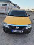 Vând Dacia Logan