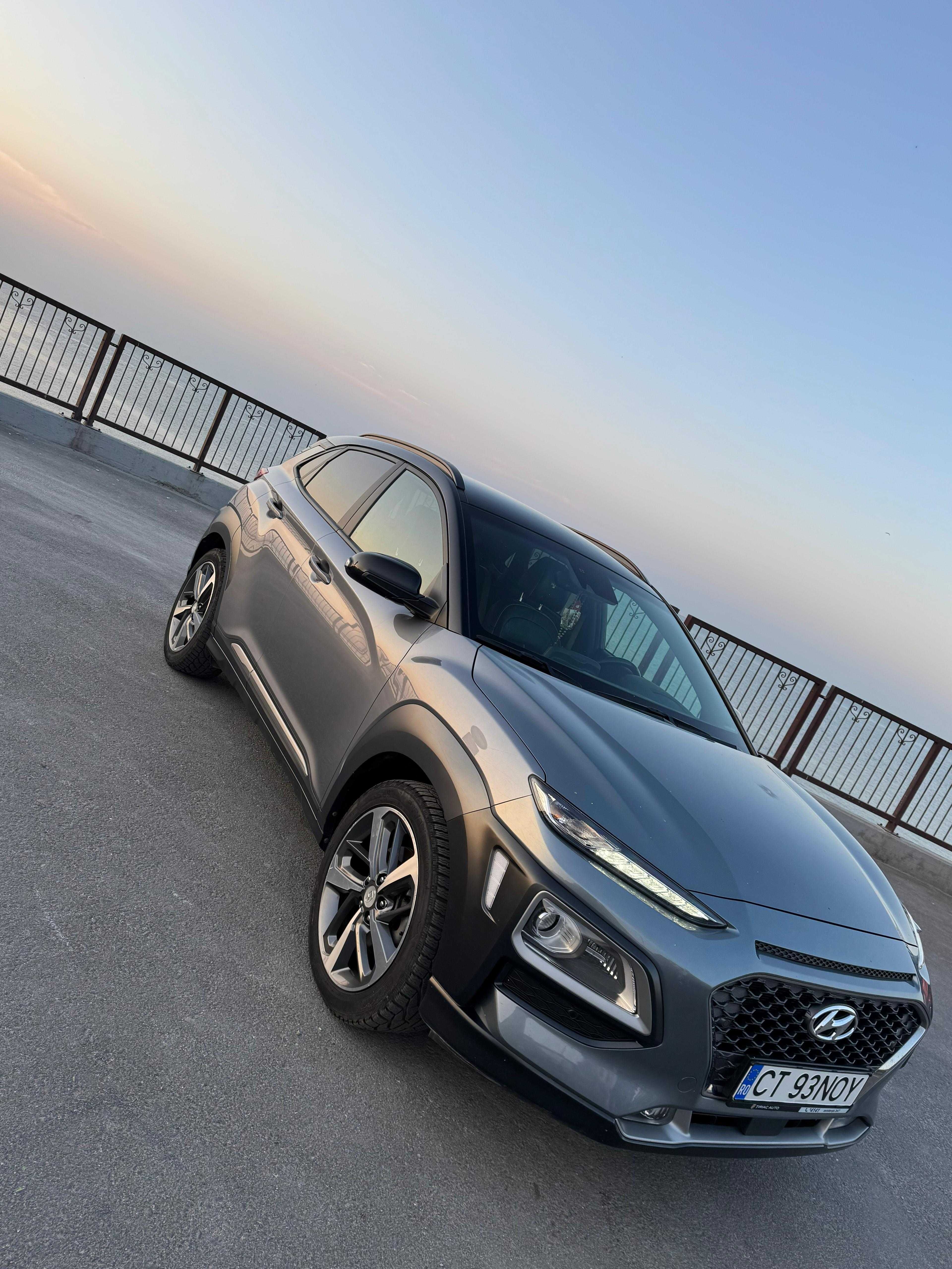 Vand sau schimb Hyunday Kona 4X4 cu Toyota hibrid an 2020