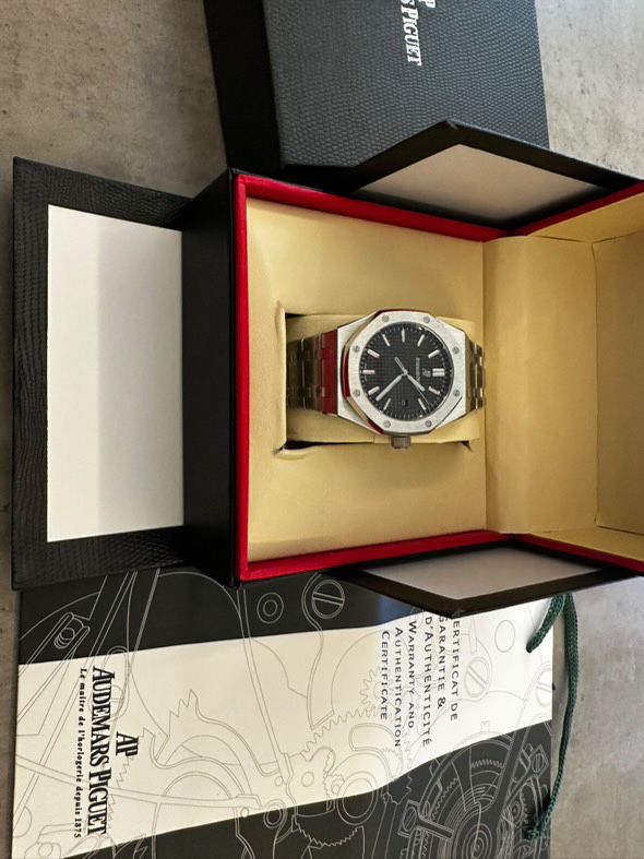 Часовник Audemars Piguet Royal Oak