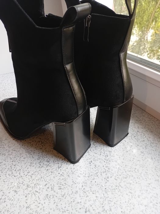 Продам  батильоны. Натуральные, земисизонные.