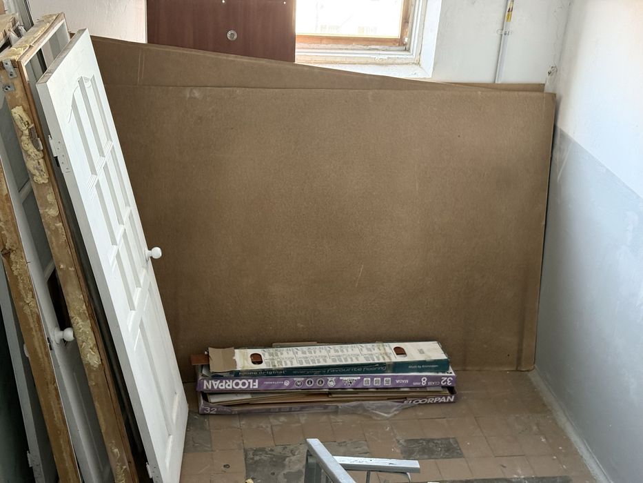 Отдам двп. Шкаф, гипсакартон