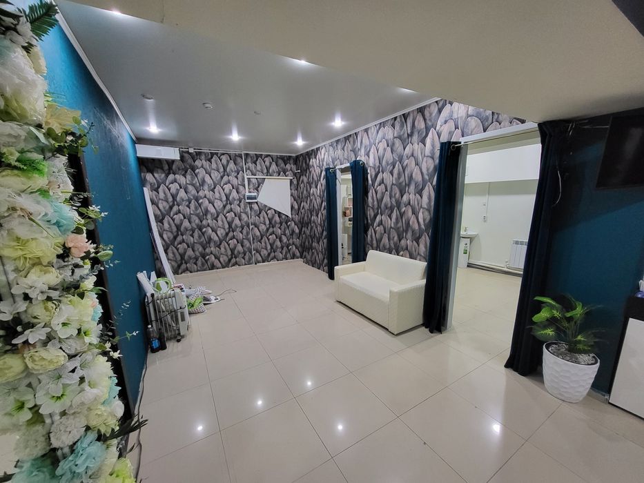 сдаётся в аренду цокольное помещение. 50кв. м