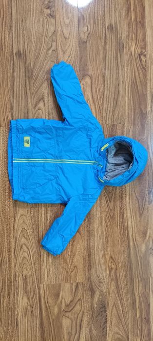 Демисезонная куртка на мальчика