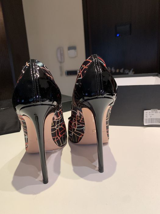Обувки Elisabetta Franchi
