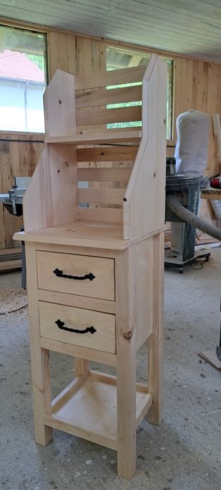 Soldat de birou din lemn masiv