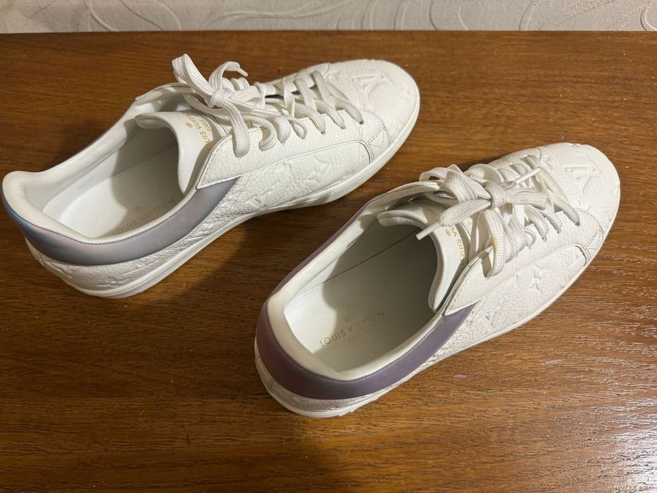 Louise Vuitton кроссовки как новые Оригинал !