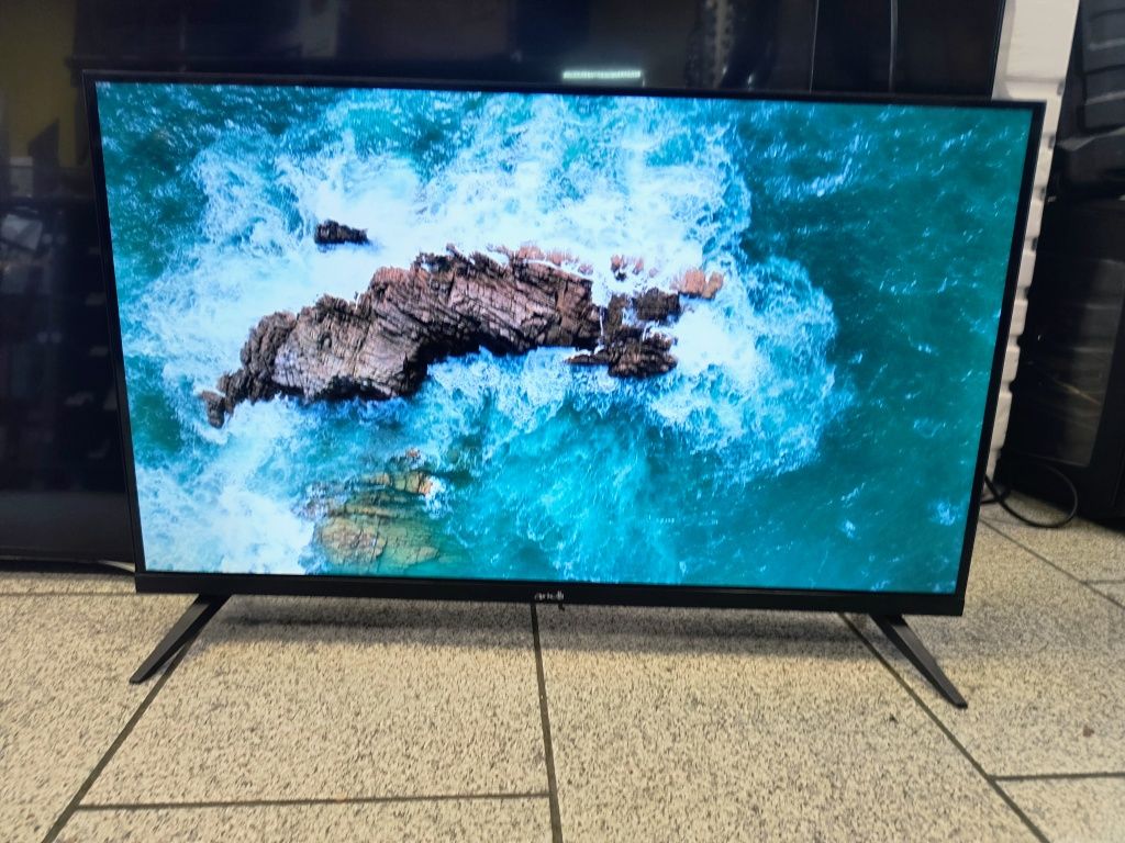 Смарт Телевизор Arielli 32' / Android Smart / Wi-Fi  HD Ready