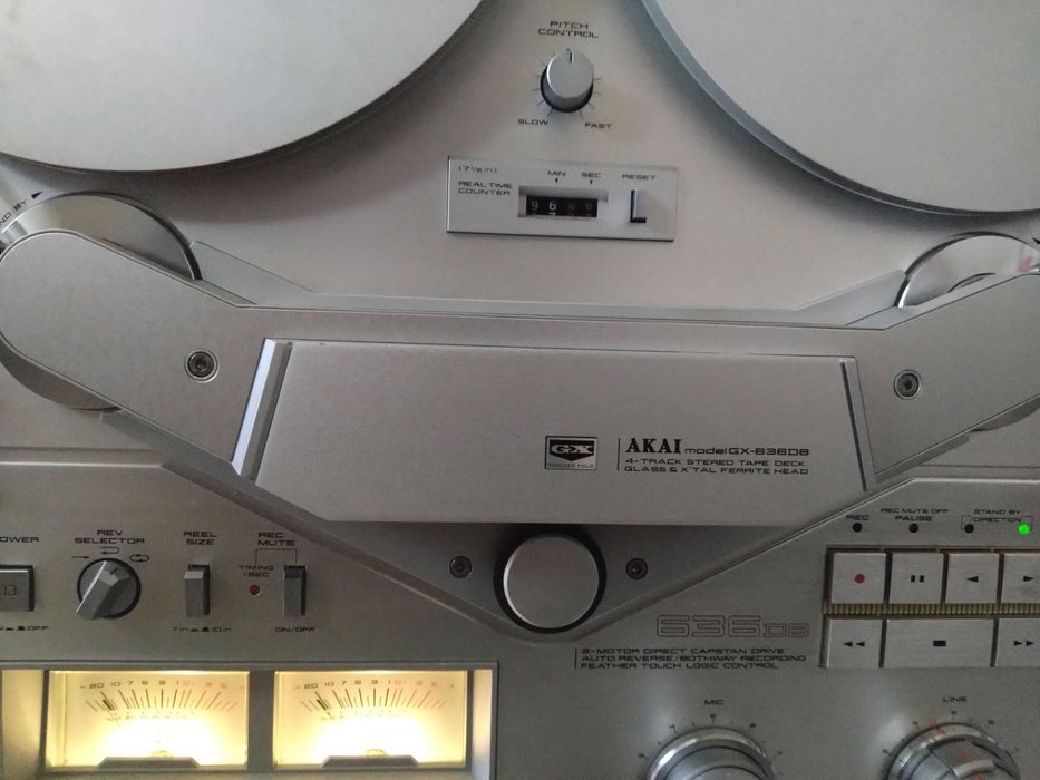 MAGNETOFON AKAI GX-636DB Argintiu Metalizat cu Role si Adaptoare