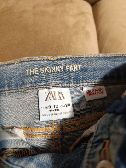 Blugi fete Zara 9-12 luni