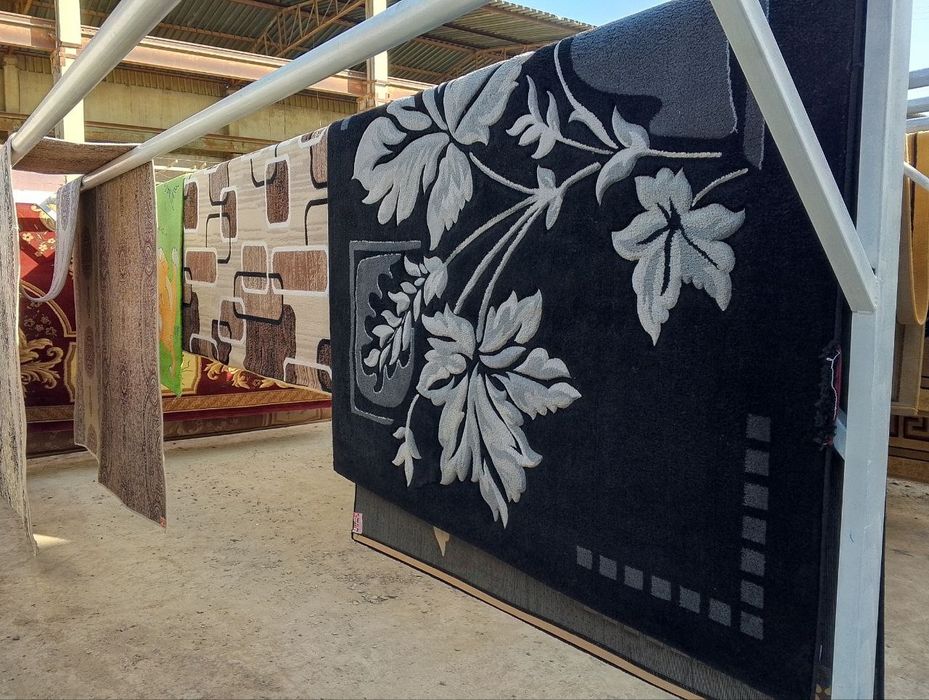 Ишчи йигитлар ишга оламиз. Гилам ювиш цехига