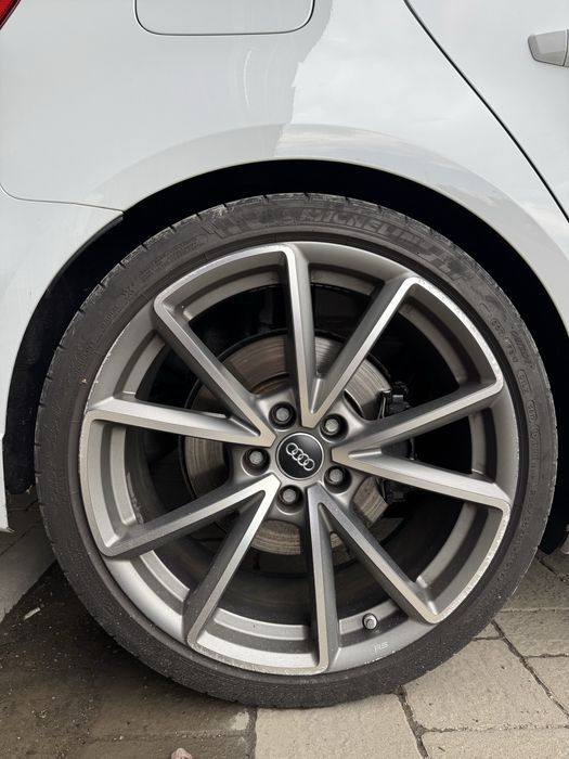 Jante Audi RS4 R19 5x112 Butuc 66.6 8.5J ET40