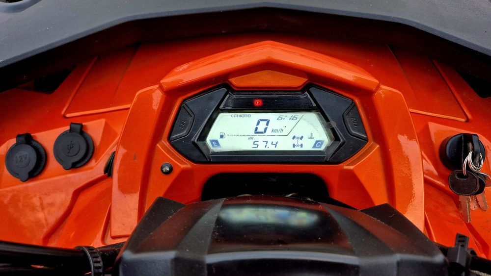 Cfmoto 450L Touring an 2022 , 1100km , L7e  acte Germania