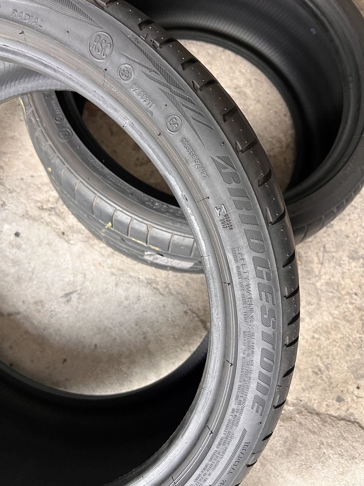 4 anvelope vara 255/35/19 , Bridgestone , RunFlat !