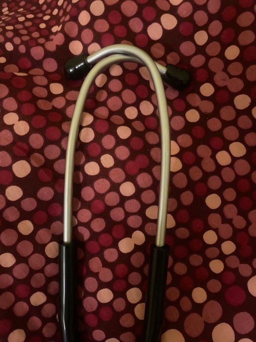 Stetoscop și tensiometru noi