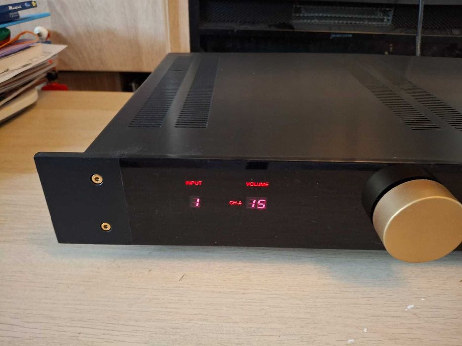 Restek Charisma amplificator High End Mage in Germany!