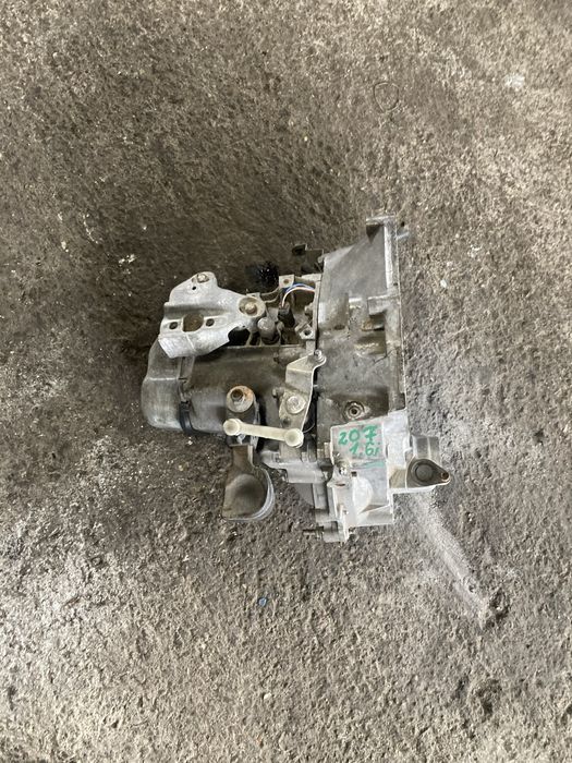 Peugeot 207 1.6i 2010 година 5 скорости Скоростна Кутия