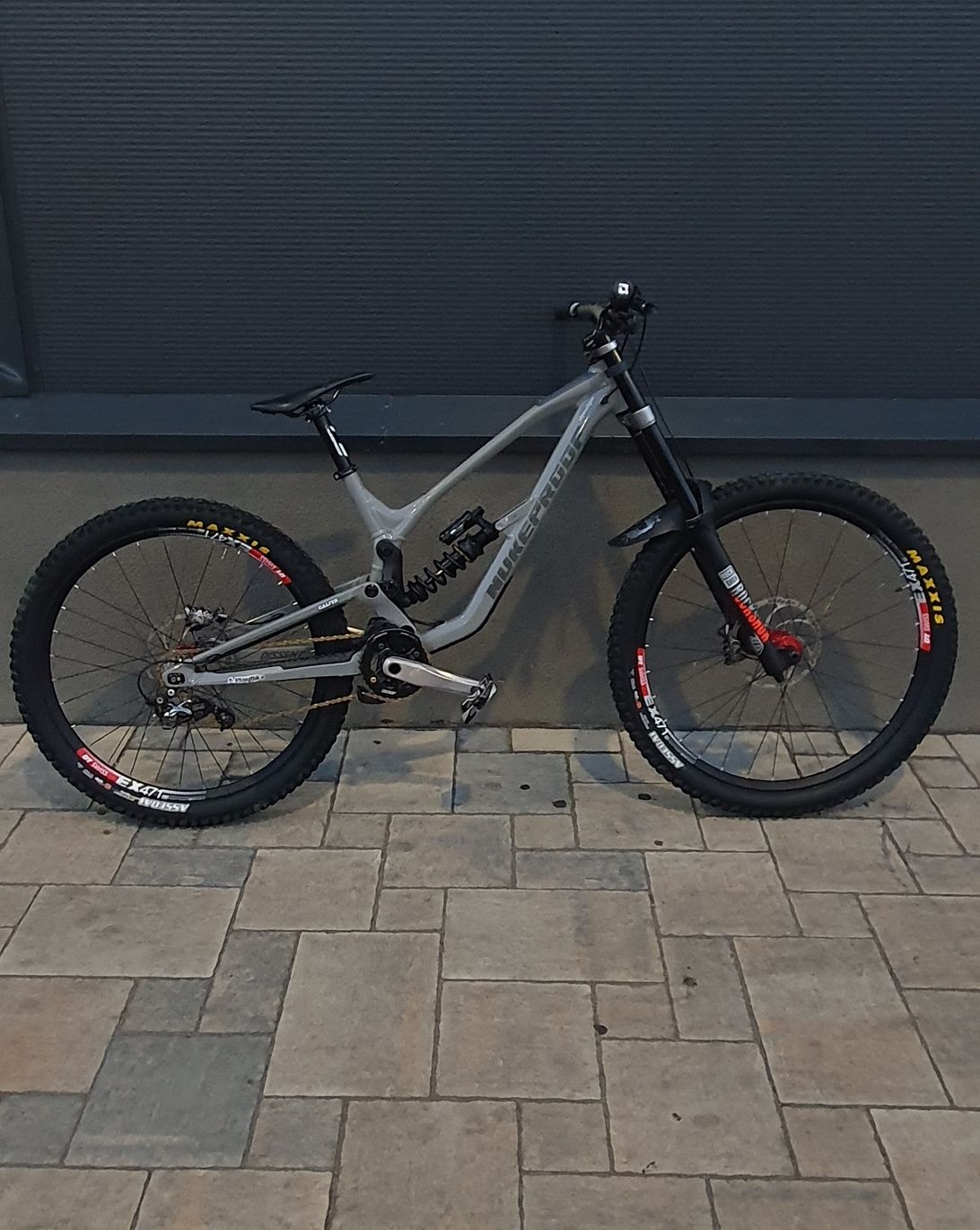 Nukeproof Dissent 275 Mullet